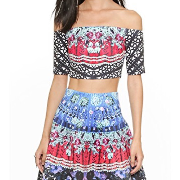 NWT// Clover Canyon Off The Shoulder Crop Top - Picture 3 of 7